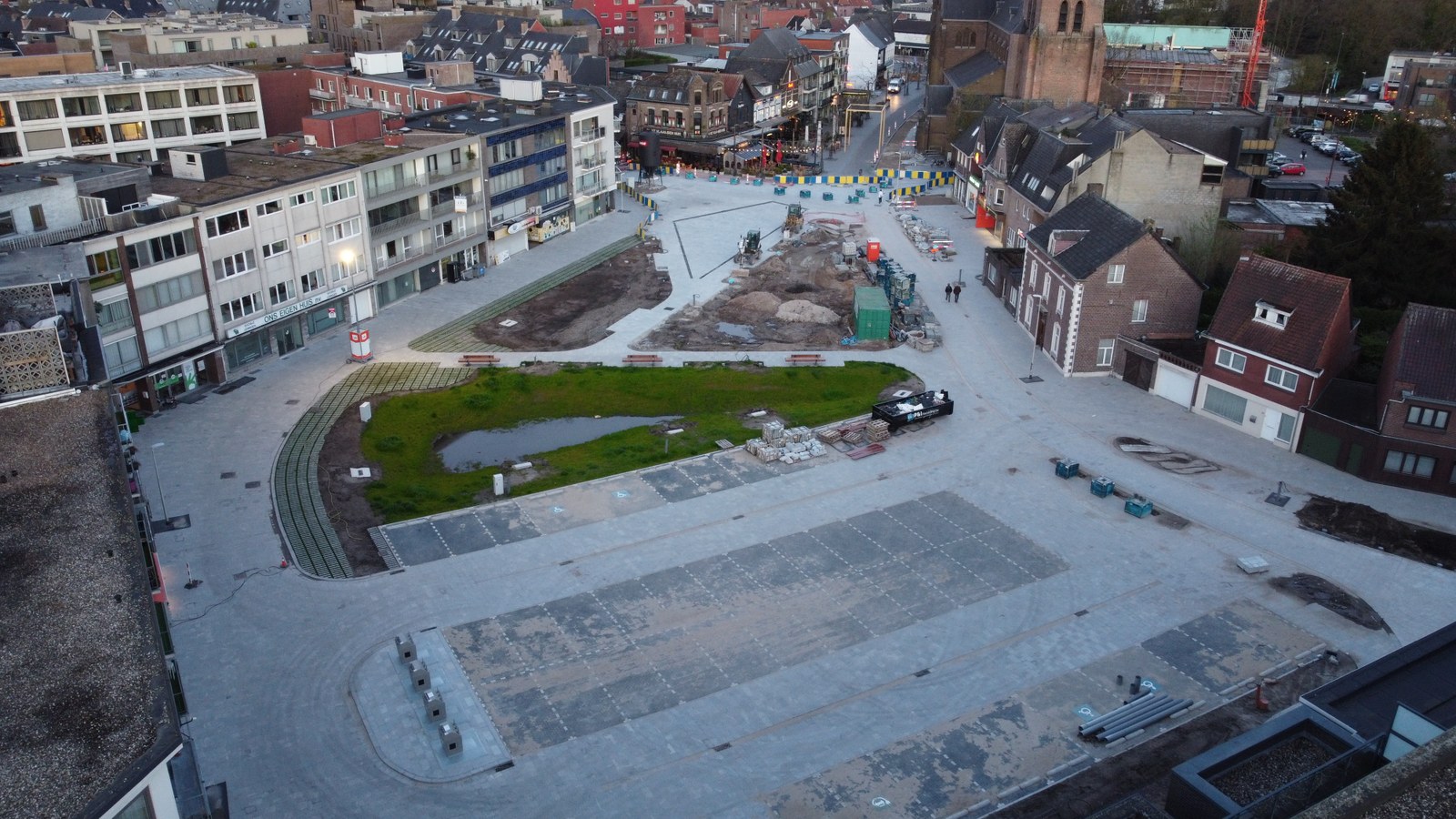 The renewed market square in Pelt
